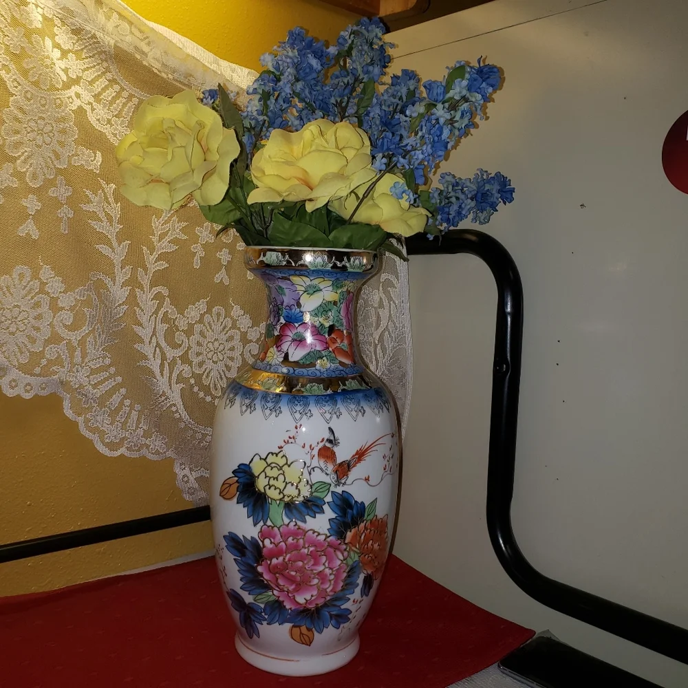 Vtg Mid Century J S Chinese Floral/Bird/Gold Accents Vase 14